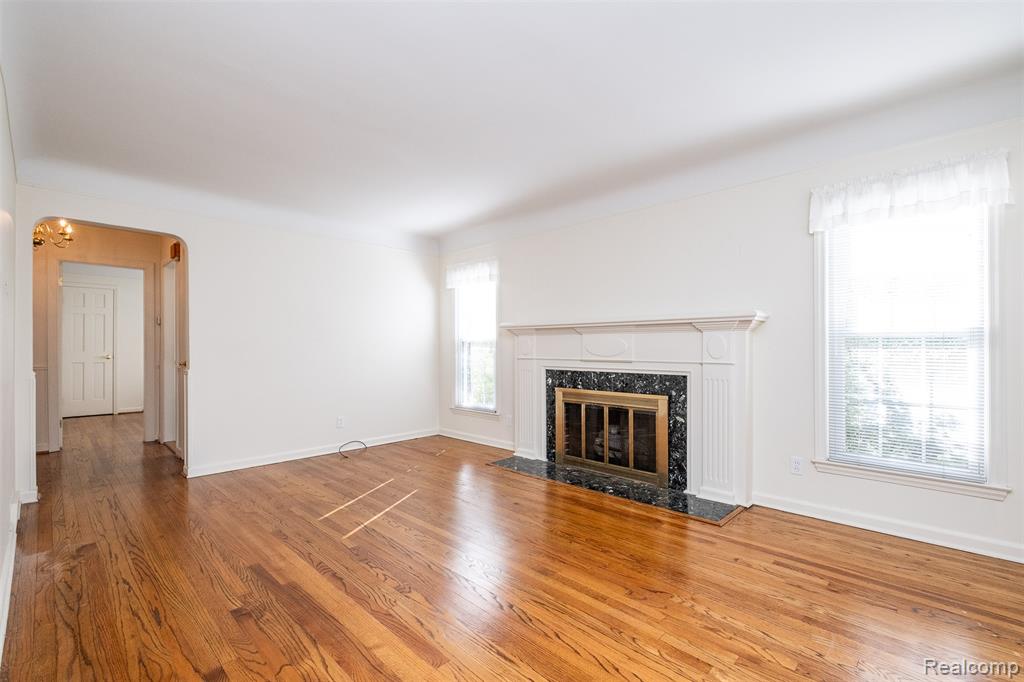 32210 Sheridan Drive, Beverly Hills, MI 48025 — Photo 4