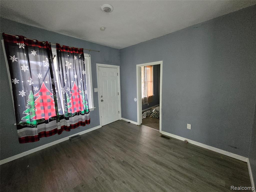 8976 McClellan Street, Detroit, MI 48213 — Photo 28
