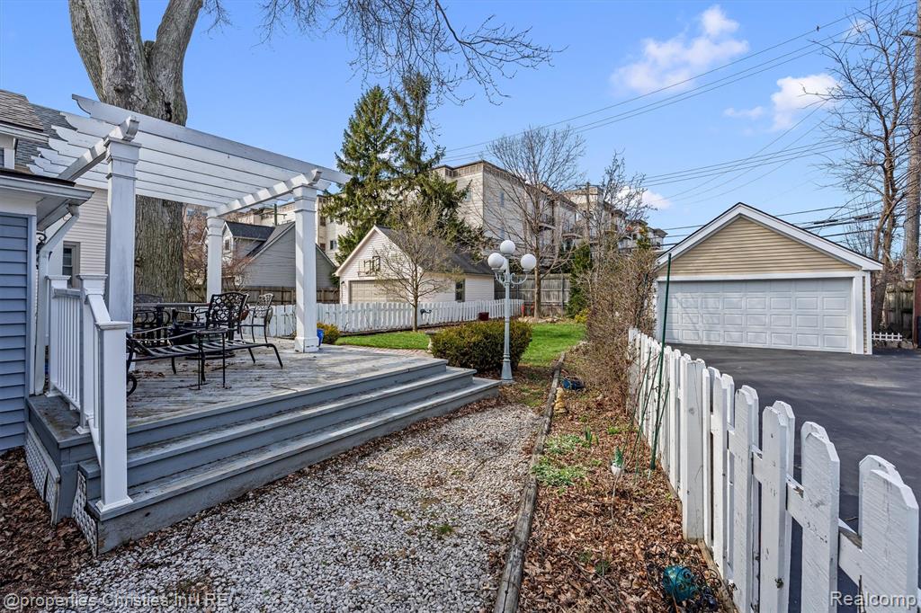 941 Forest Avenue, Birmingham, MI 48009 — Photo 31