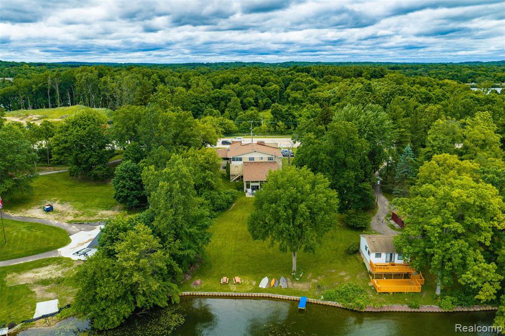 11034 Grand River Road - Photo 2