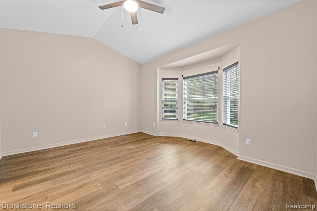 3568 Grove Lane, Auburn Hills, MI 48326 — Photo 11