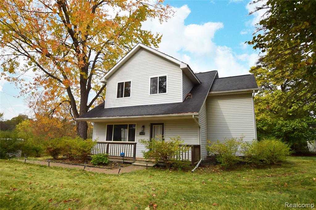 12215 Ray Road, Ortonville, MI 48462 — Photo 2