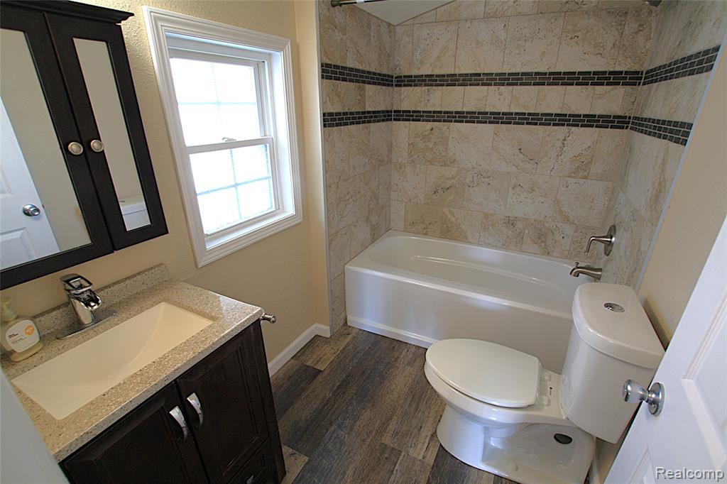 102 S Division Street, Durand, MI 48429 — Photo 13