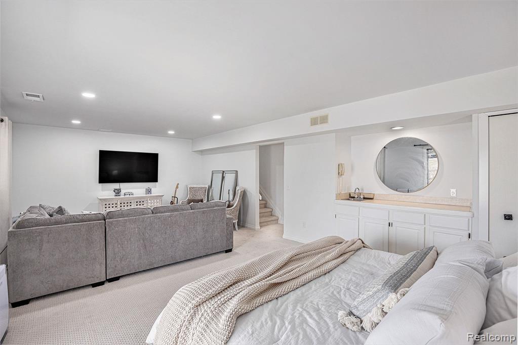 6876 NORTHCREST Way E, Clarkston, MI — Photo 19