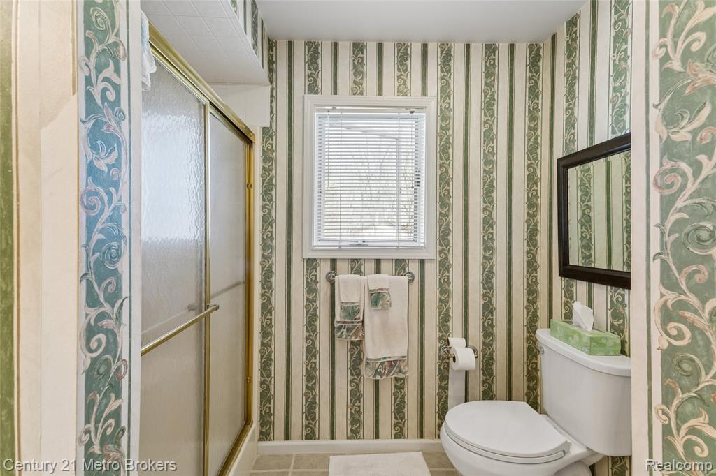 5464 N Seymour Road, Flushing, MI 48433 — Photo 27