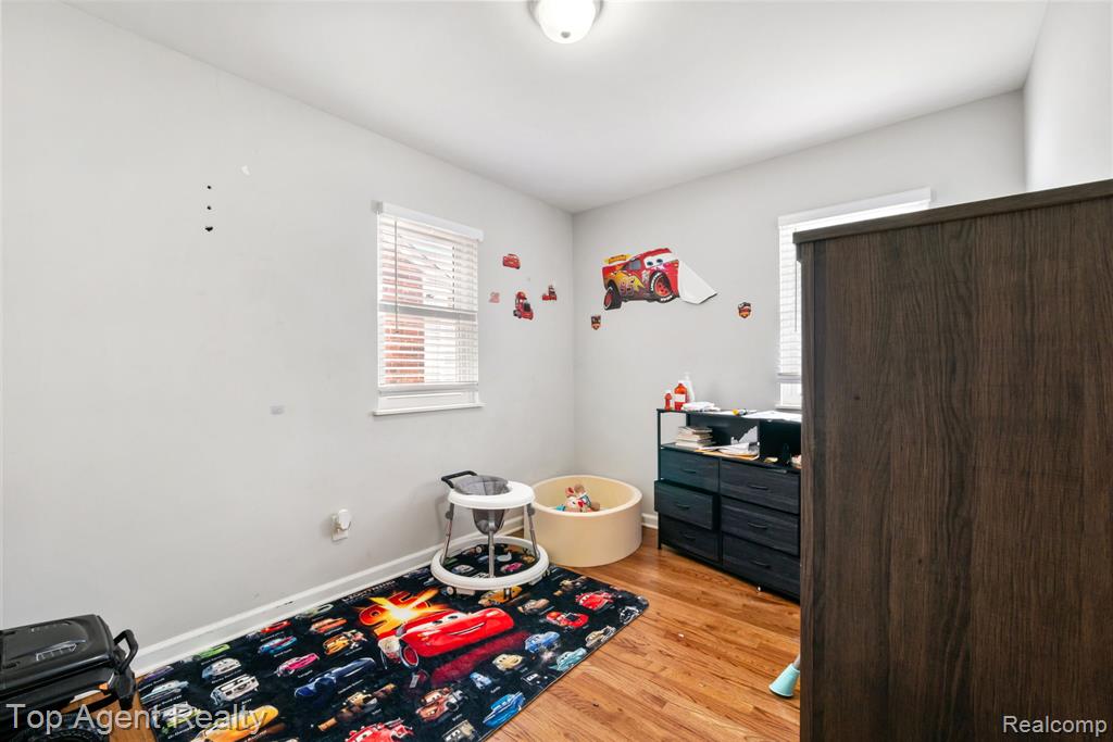 9903 Ruth Avenue, Allen Park, MI 48101 — Photo 10