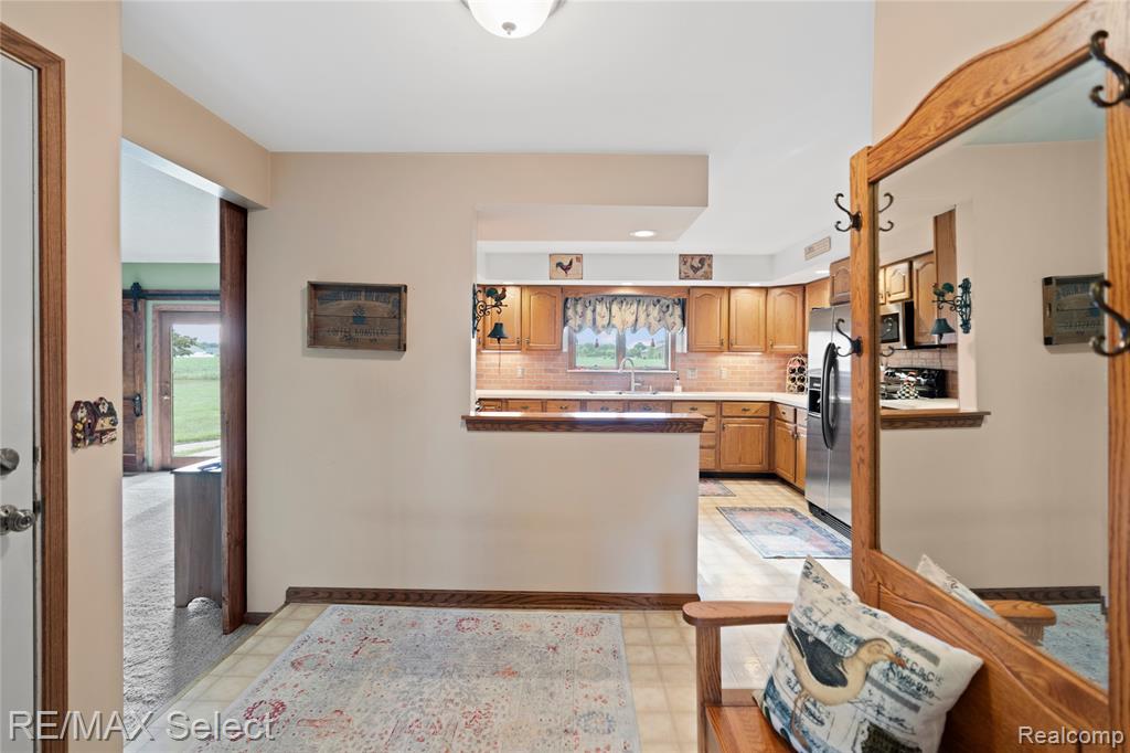 5293 Lin Hill Drive, Swartz Creek, MI 48473 — Photo 14