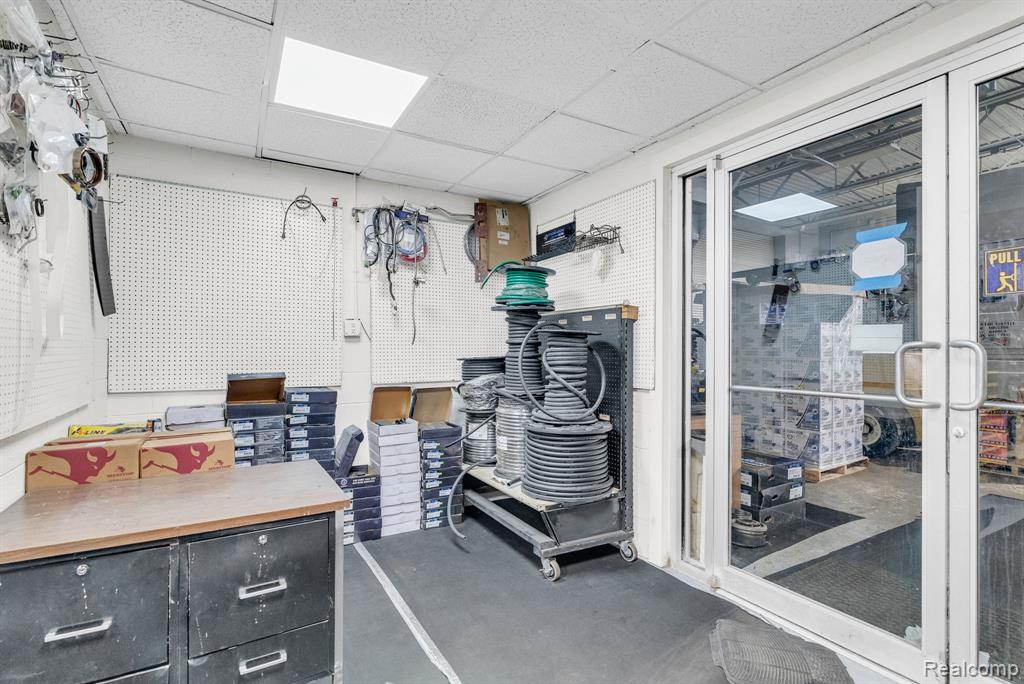 1475 S Newburgh Road, Westland, MI, 48186