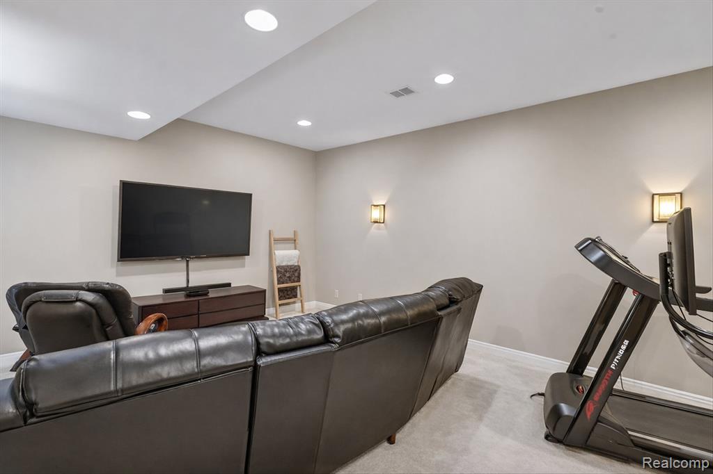 7247 Ardsley Lane, Clarkston, MI 48348 — Photo 51