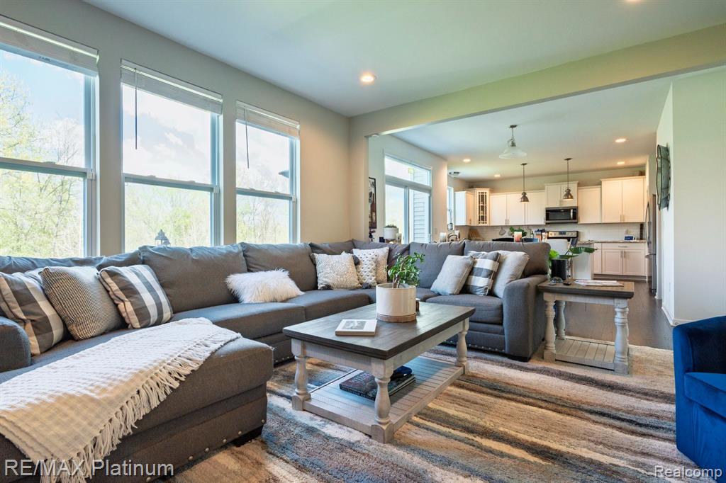 1402 SECRETARIAT Way, Howell, MI 48843 — Photo 9