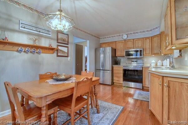 43738 FREDERICKSBURG Street, Canton, MI 48188 — Photo 7