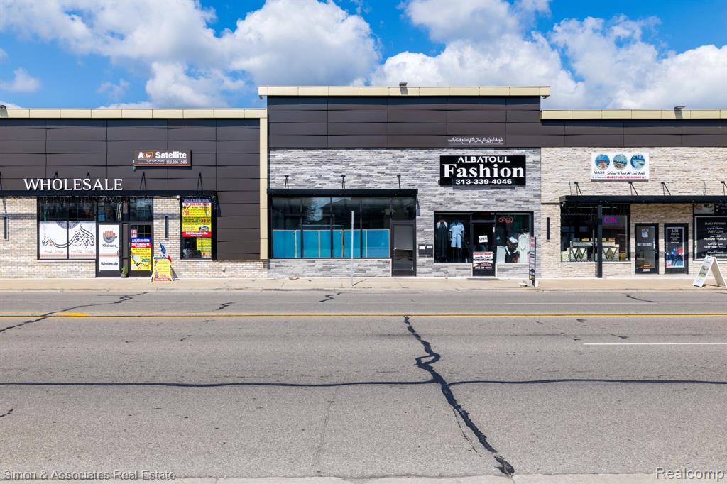 5479 Schaefer Rd, Dearborn, MI 48126 — front exterior