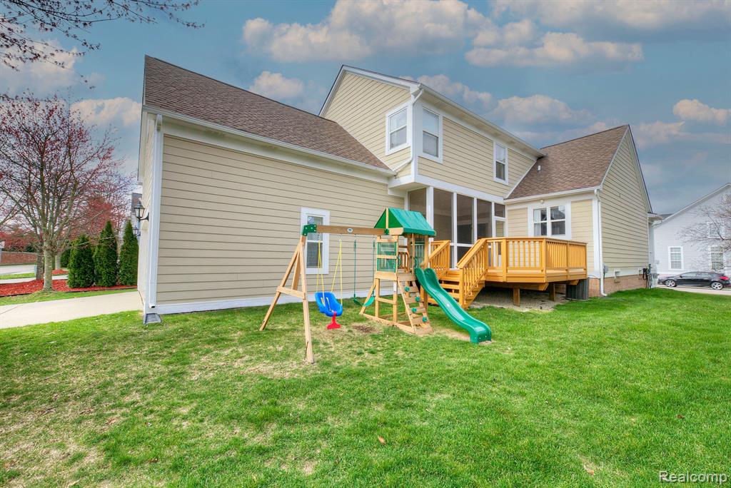 42551 Whitman Way, Novi, MI 48377 — Photo 35