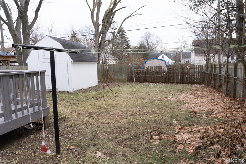 737 Campbell Street, Flint, MI 48507 — Photo 11
