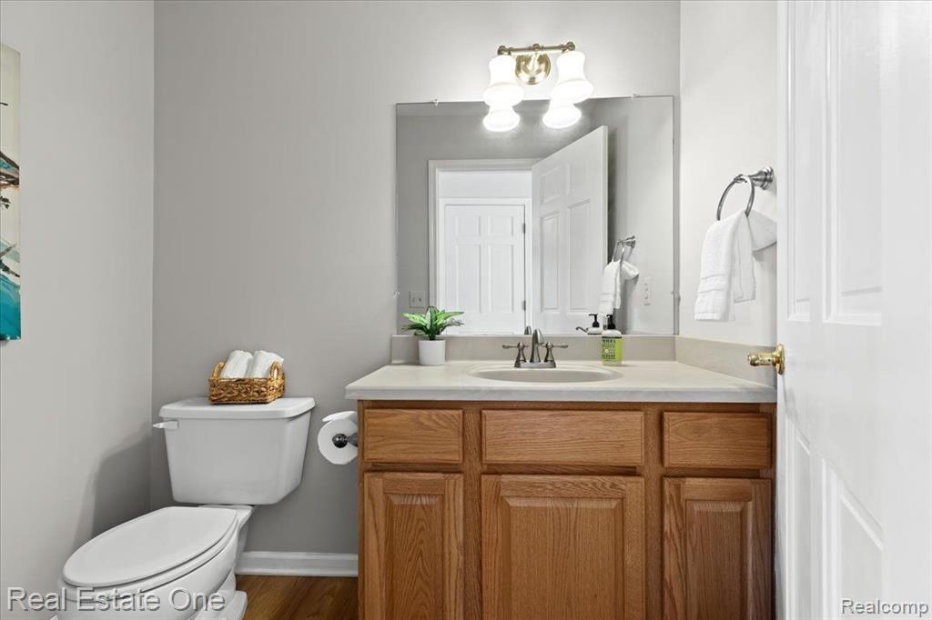 585 Dorchester Way, Milford, MI 48381 — Photo 55