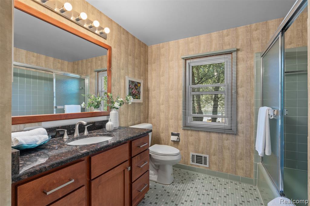 4245 Old Dominion Drive, West Bloomfield, MI 48323 — Photo 24