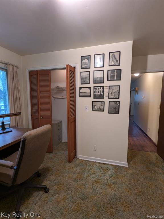 150 PORTER Lane, Leonard, MI 48367 — Photo 27