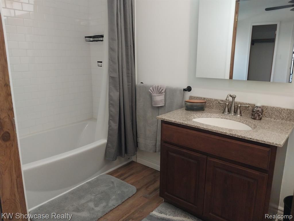 1819 Aldrin Court, Milford, MI 48381 — Photo 11