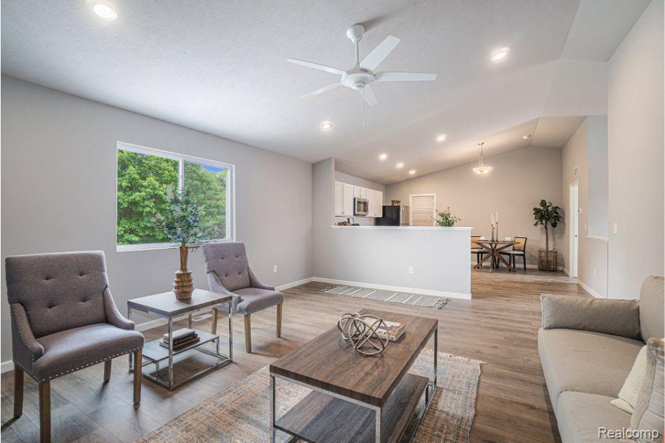7107 TIMBERLINE Drive, Flint, MI 48507 — Photo 21