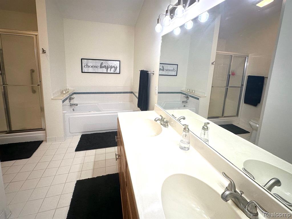 1439 DARNEL Drive, Brighton, MI 48116 — Photo 23