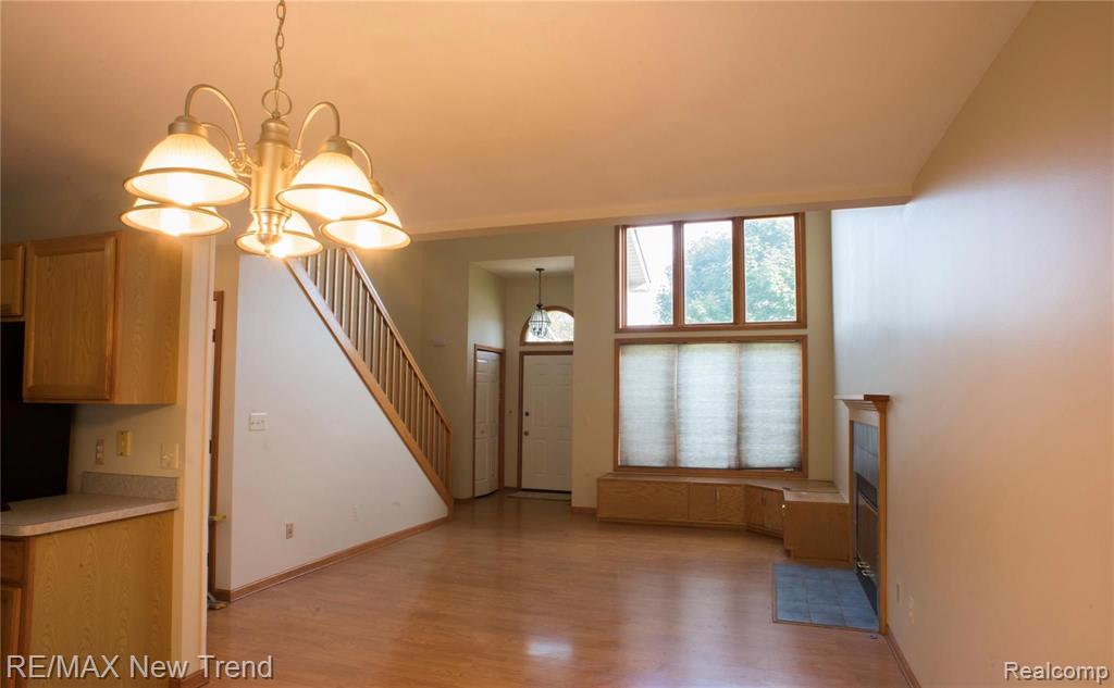 1337 MIDDLEWOOD Drive, Saline, MI 48176 — Photo 5