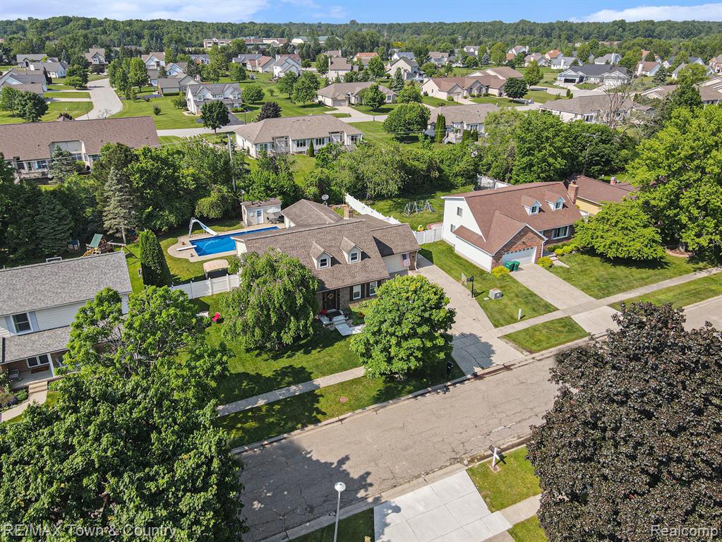 813 Birchwood Drive, Flushing, MI 48433 — Photo 69