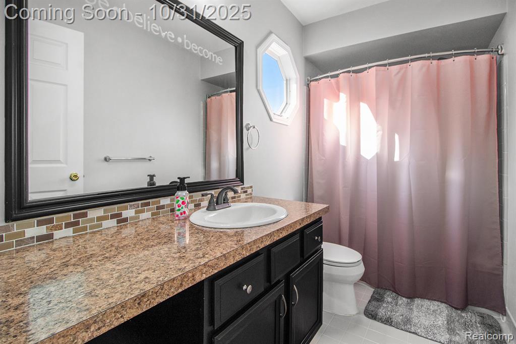7860 Rivergate Drive, Westland, MI — Photo 9