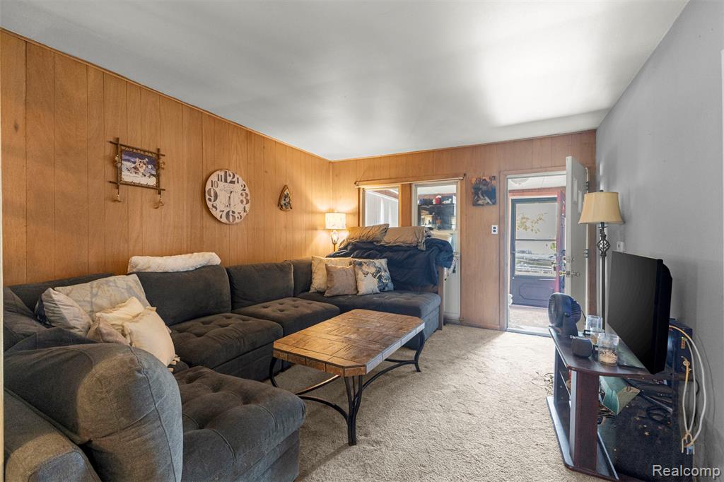 5706 Robindale Avenue, Dearborn Heights, MI 48127 — Photo 5