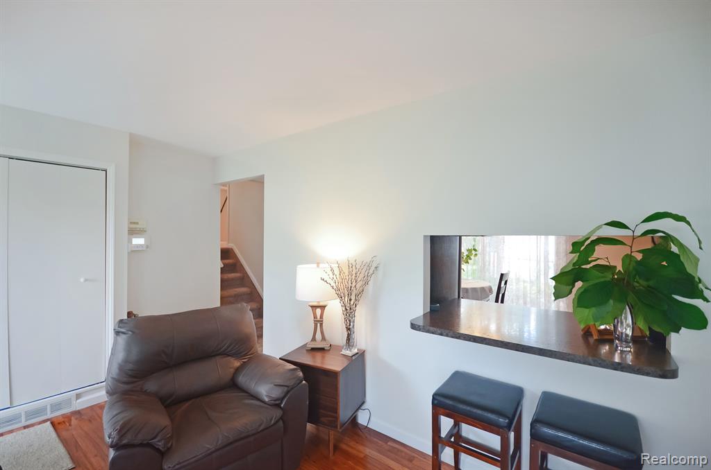 43475 Deborah Drive, Sterling Heights, MI 48313 — Photo 6