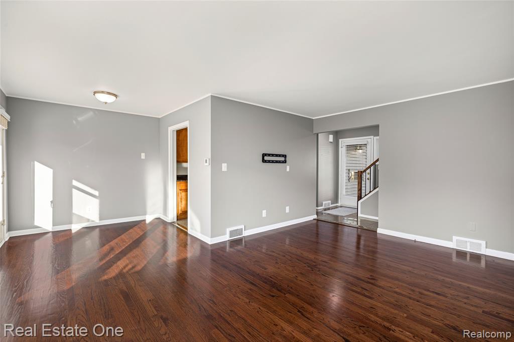 556 Bloomfield Court, Birmingham, MI 48009 — Photo 6