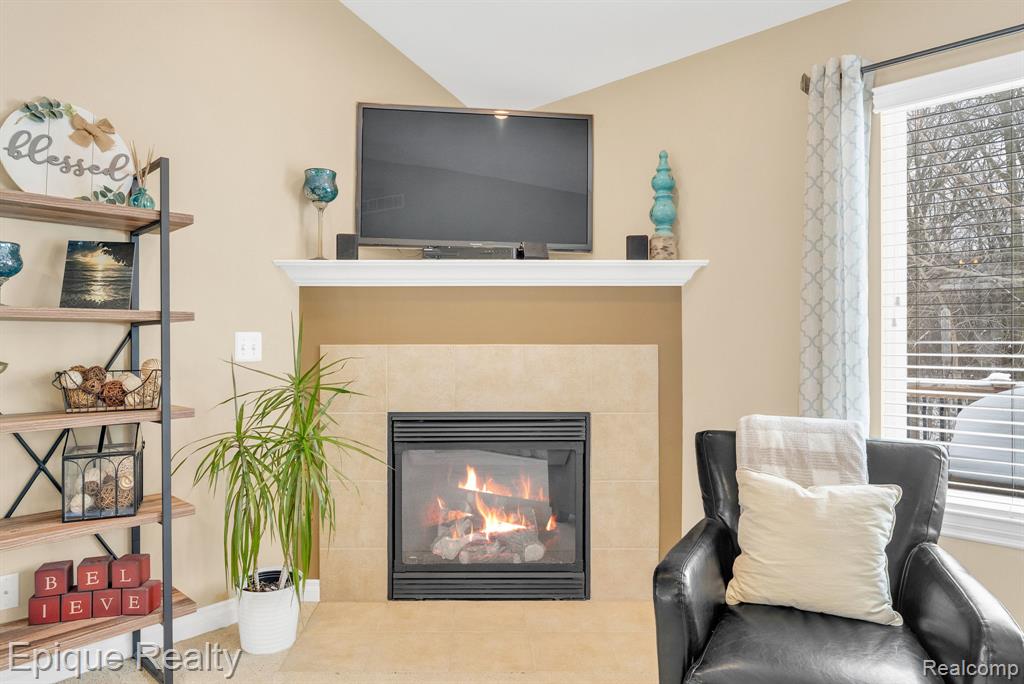 8459 Cranbrook Drive, Grand Blanc, MI 48439 — Photo 12