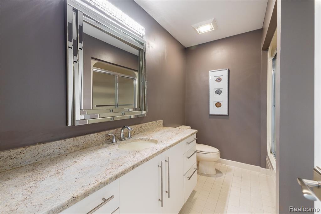24 Kreger Drive, Wyandotte, MI 48192 — Photo 37