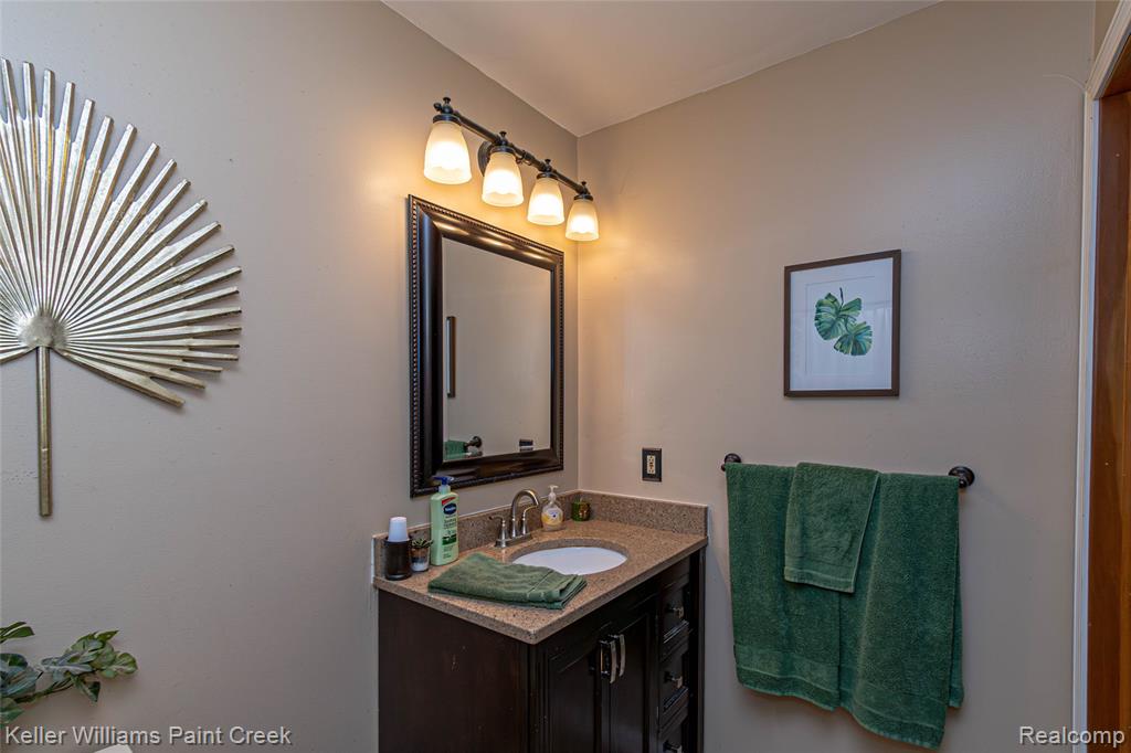 39671 Arbor Street, Harrison Township, MI — Photo 29