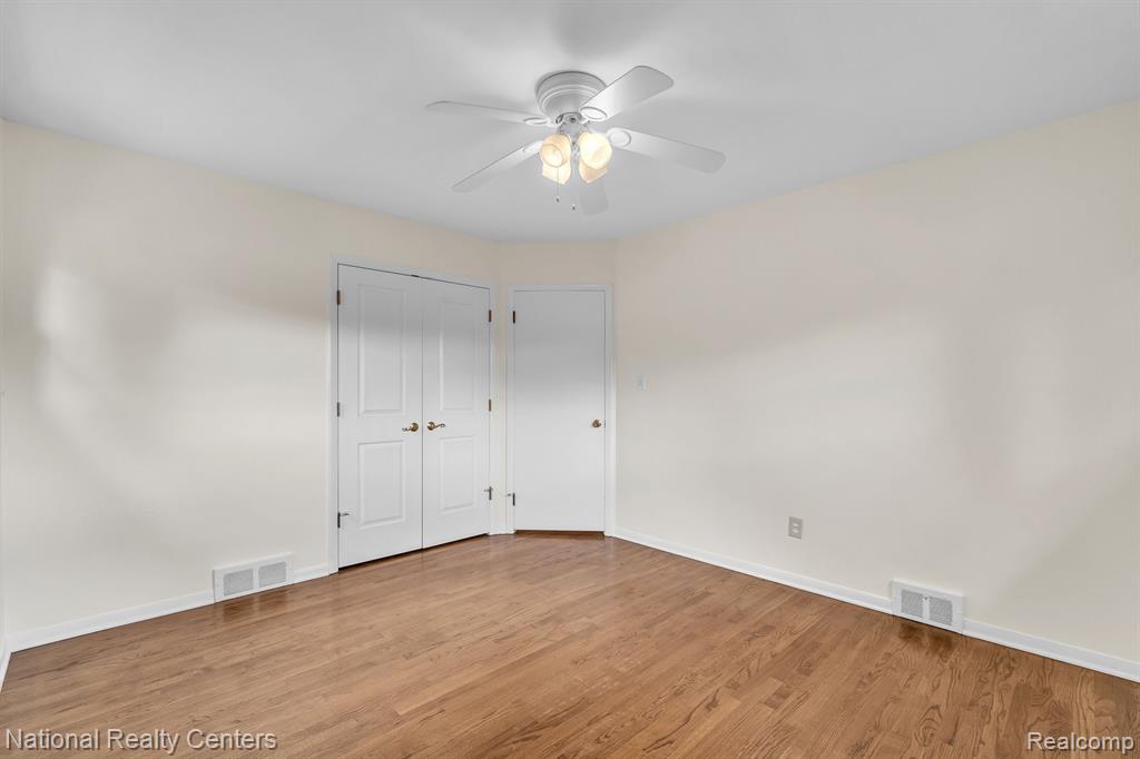 9001 E PERRIN Street, Livonia, MI 48150 — Photo 20