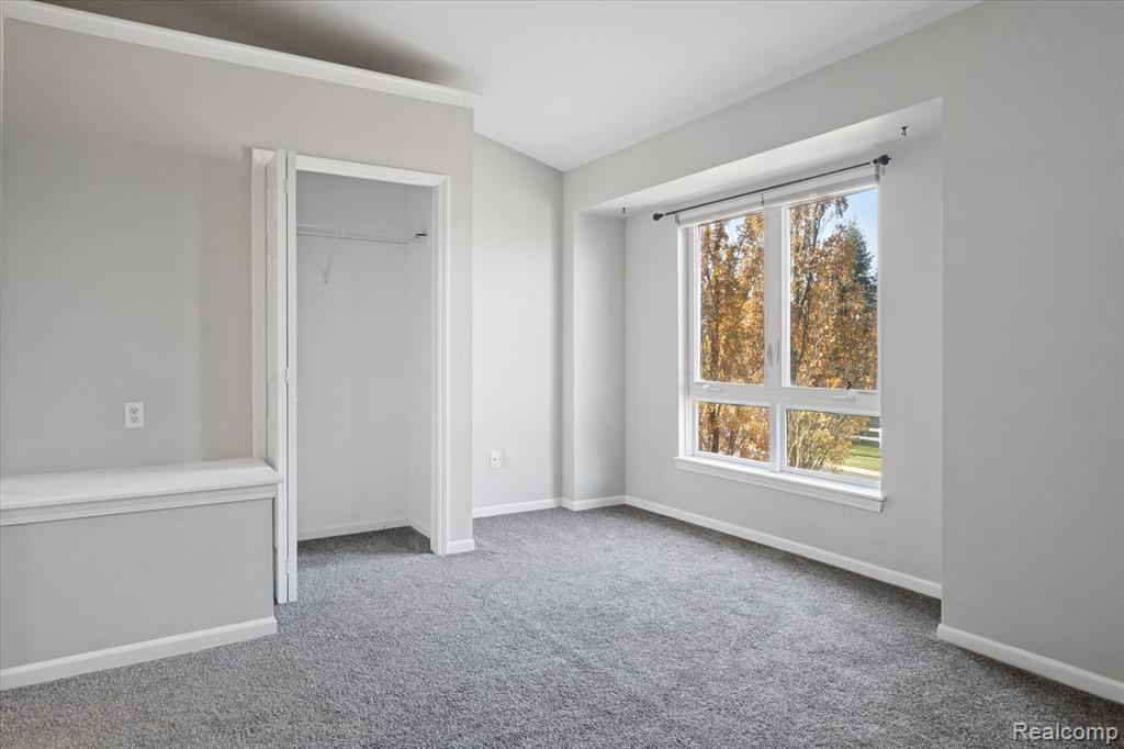 5585 Woodruff Shore Drive, Brighton, MI, 48116