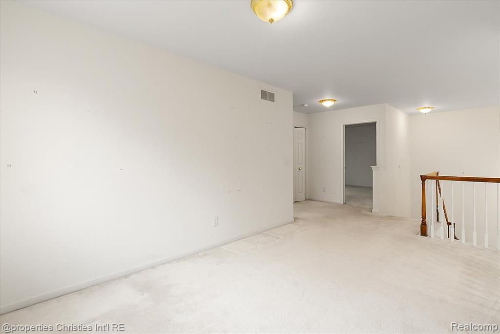47274 Hunters Park Drive, Plymouth, MI 48170 — Photo 37