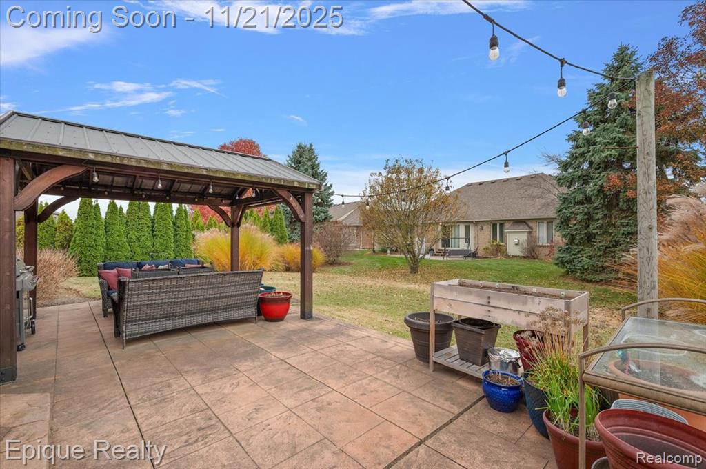 48309 Tecumseh Drive, Macomb, MI 48044 — Photo 12
