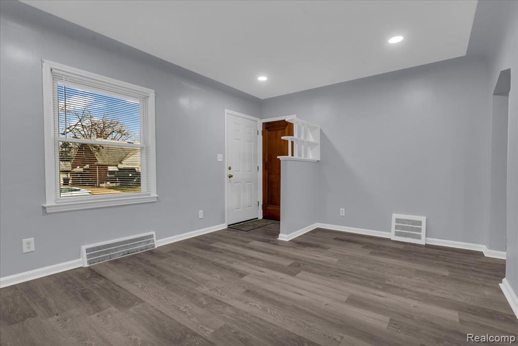20426 Wexford Street, Detroit, MI 48234 — Photo 5