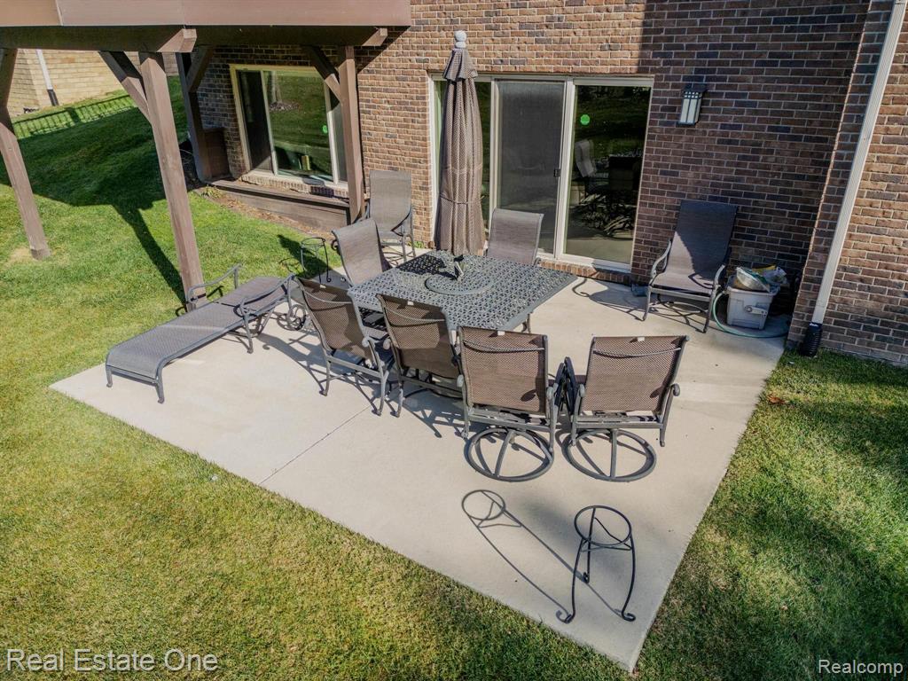 58703 GLACIER CLUB Drive, Washington, MI — Photo 9