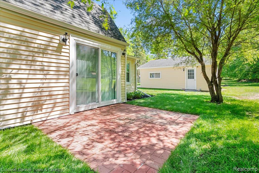 833 Hein Avenue, Lansing, MI 48911 — Photo 26