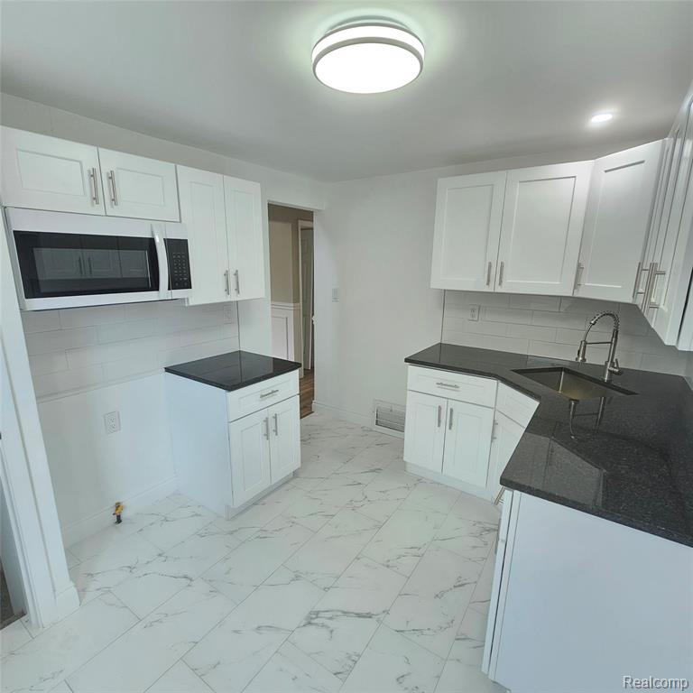 5157 Niagara Street, Wayne, MI 48184 — Photo 6