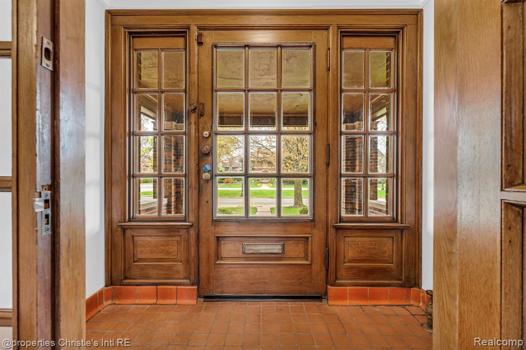 610 Chicago Boulevard, Detroit, MI 48202 — Photo 2