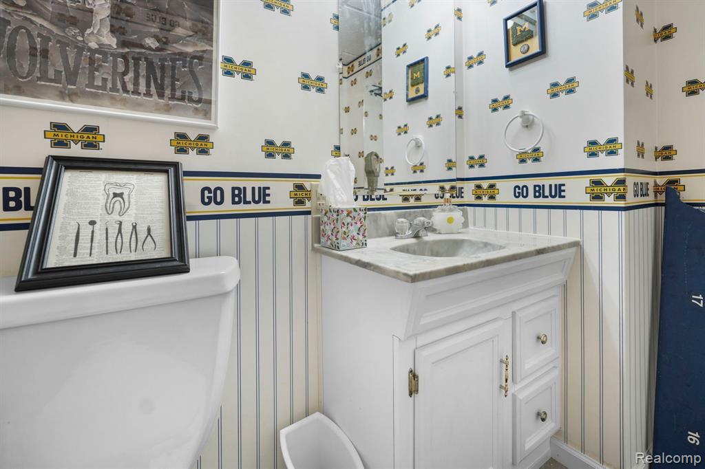 47352 DOVE Court, Shelby Twp, MI 48315 — Photo 56