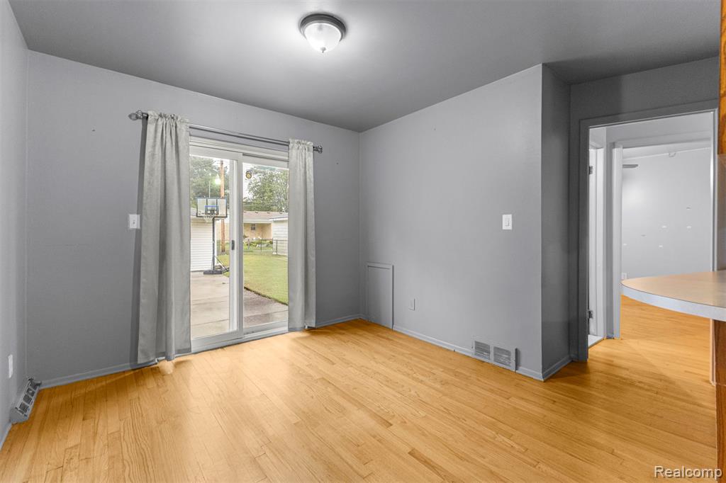 6894 N Gulley Road, Dearborn Heights, MI 48127 — Photo 11