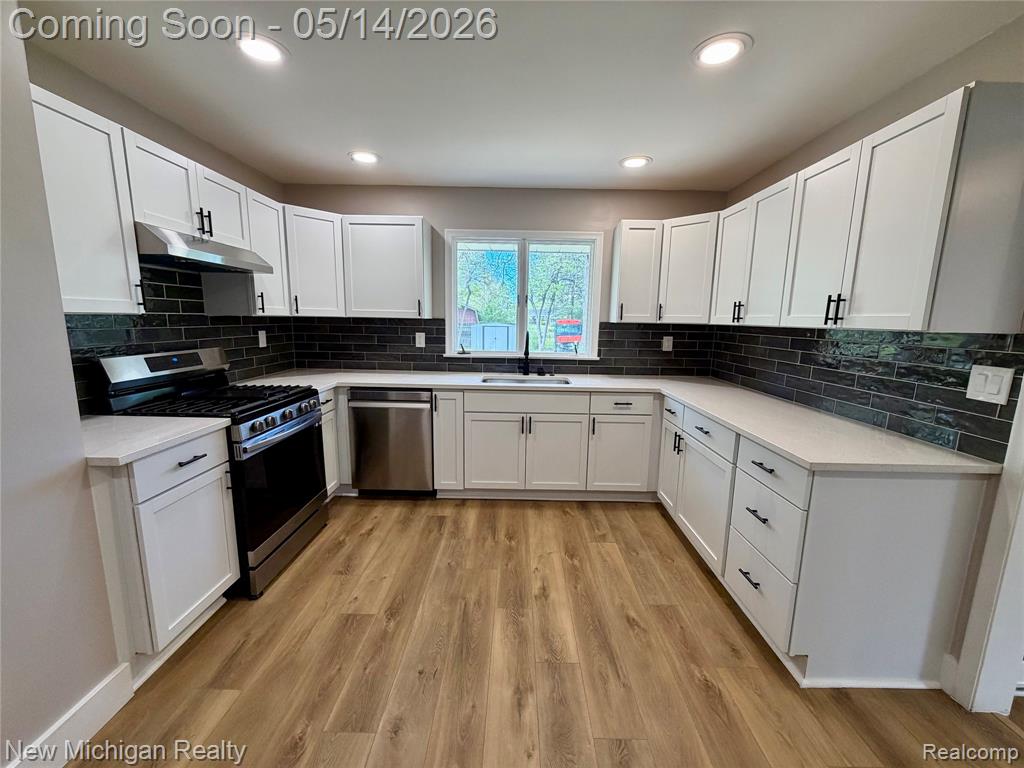 1208 Sorrento Lane, Flint, MI 48507 — Photo 13