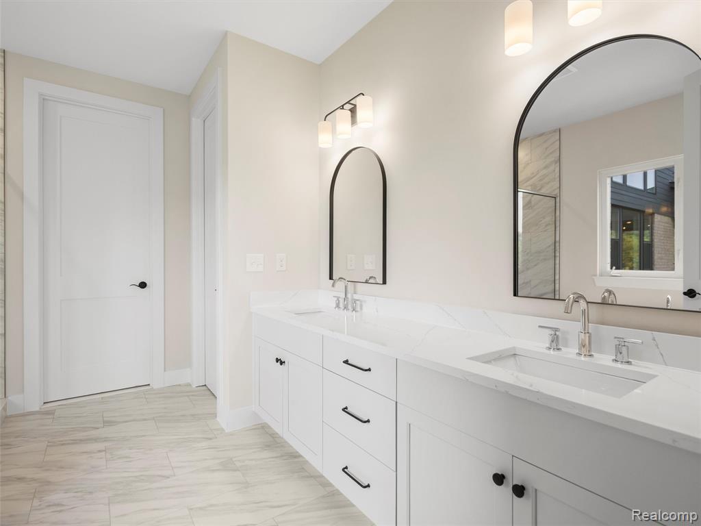 45070 TWIN RIVER Drive, Macomb, MI 48044 — Photo 27