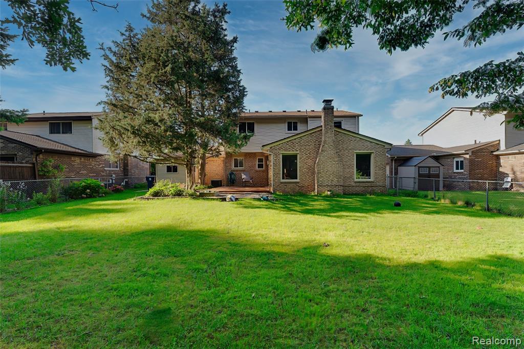 44827 Leslie Lane, Canton, MI 48187 — Photo 45