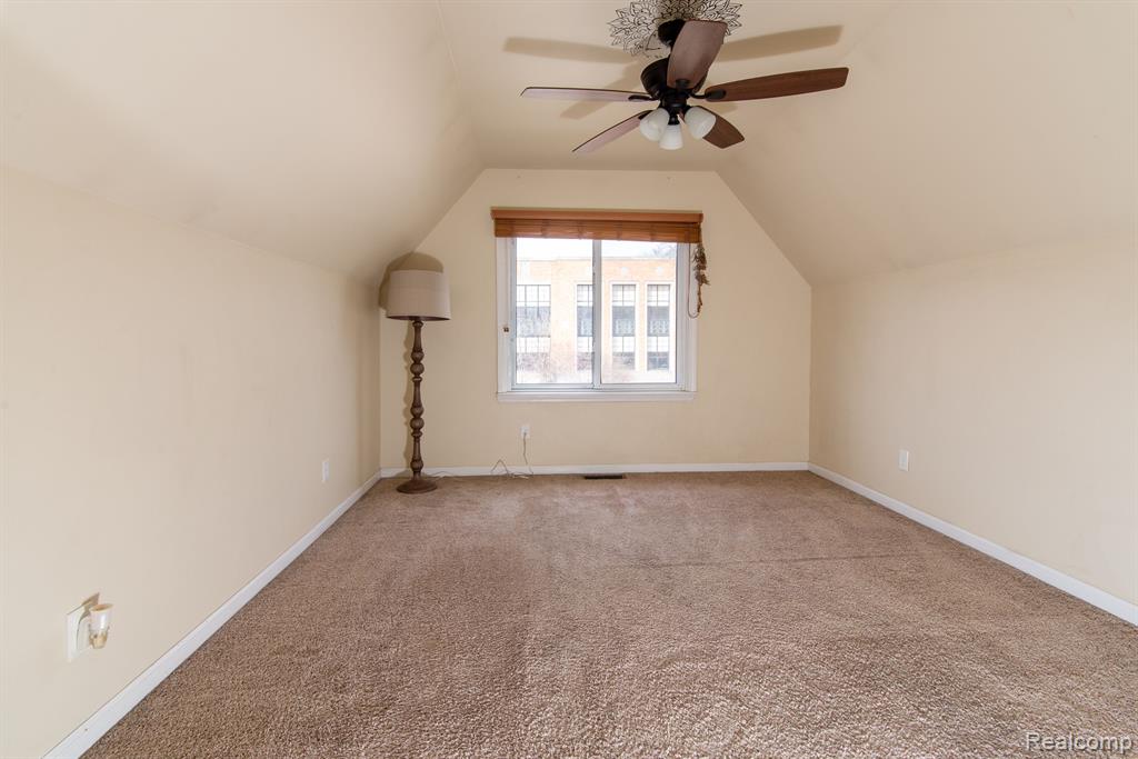 611 PLUM Street, Wyandotte, MI 48192 — Photo 18