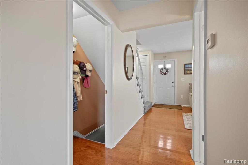 1818 SHIRE, Royal Oak, MI 48073 — Photo 8