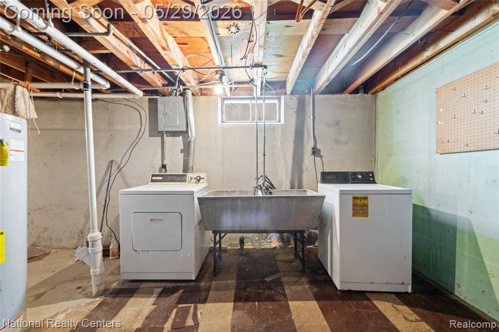 33565 John Hauk Street, Garden City, MI — Photo 12